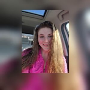 Meet your Posher, Hayley